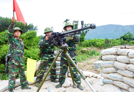 Huấn luyện súng máy phòng không 12,7mm