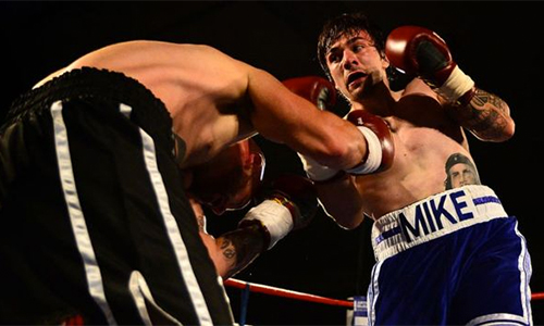 Mike Towell trong một trận đấu hồi tháng 5/2015.