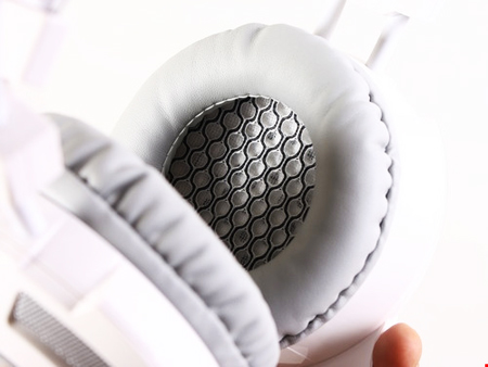 Trải nghiệm nhanh tai nghe SoundMax AH-317