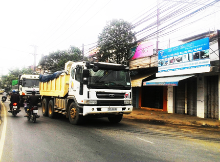 Xe ben đi ngược chiều