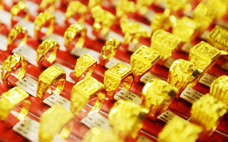 Giá vàng SJC giảm nhanh cùng giá vàng thế giới