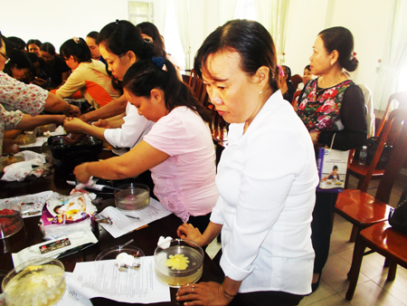 Tập huấn kỹ năng làm việc cho nữ lao động tự do