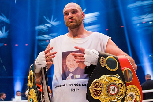 Tyson Fury trả lại đai WBO và WBA