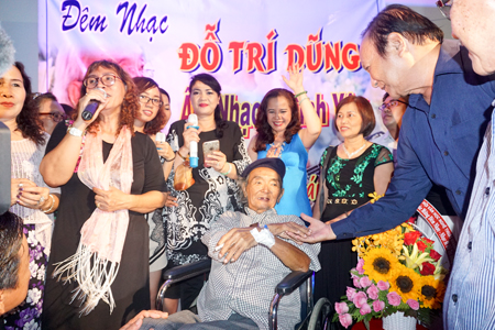 Nhạc sĩ Đỗ Trí Dũng đã về với biển