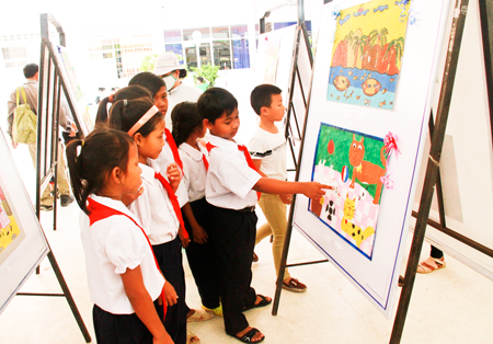 Giải thưởng Mỹ thuật thiếu nhi Khánh Hòa: Mới dừng ở số lượng