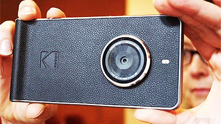  Kodak Ektra có lớp vỏ giả da sang trọng