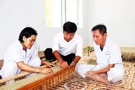 Dạy nghề cho đối tượng bảo trợ xã hội: Mang đến nhiều hy vọng