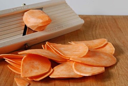 Bài thuốc hay từ lá, củ khoai lang