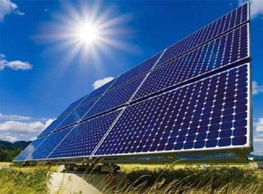 Tập đoàn Jinko Solar xin đầu tư dự án điện mặt trời tại Cam Lâm