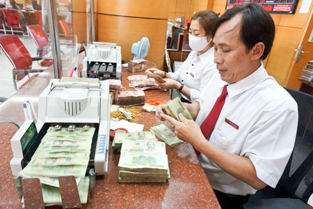 Tín dụng tăng trưởng hơn 17%