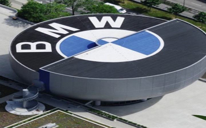 BMW xếp thứ 11, tăng 12%, trị giá 41.535 triệu USD.