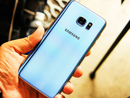 Galaxy S7 edge có thêm phiên bản màu xanh