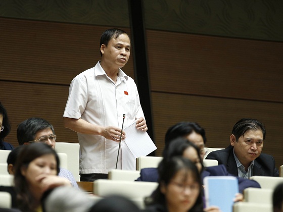 Đại biểu Quốc hội Nguyễn Bắc Việt- tỉnh Ninh Thuận phát biểu tại Hội trường