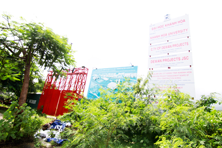 Trường Đại học Khánh Hòa được động thổ rồi bỏ hoang, nhếch nhác