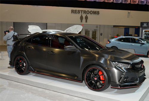 Civic Type R tại triển lãm xe độ SEMA 2016. Thiết kế được cho là không thay đổi nhiều khi đi vào sản xuất. Ảnh: Carscoops.