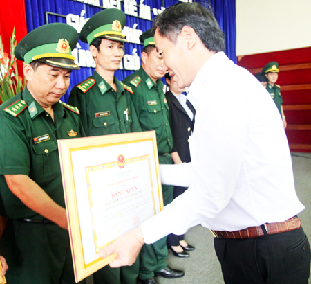 Tiếp tục tuyên truyền, phổ biến pháp luật tại vùng biên giới, hải đảo