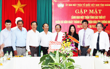 Gặp mặt lãnh đạo Mặt trận qua các thời kỳ