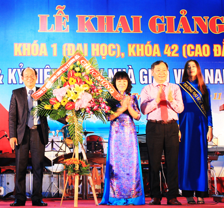 Trường Đại học Khánh Hòa khai giảng năm học 2016 - 2017