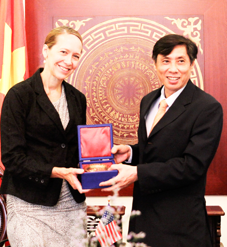 Lãnh đạo tỉnh tiếp Tổng Lãnh sự Hoa Kỳ tại TP. Hồ Chí Minh