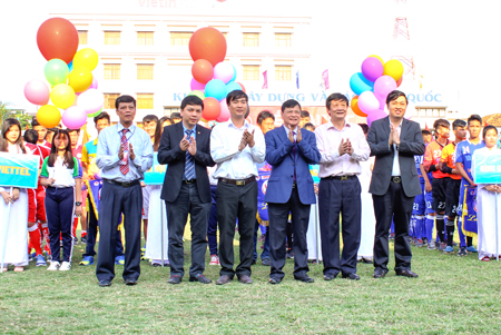 Giải bóng đá U.19 quốc tế Báo Thanh Niên năm 2017 sẽ tổ chức tại Nha Trang