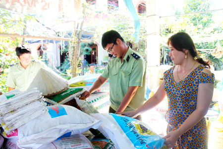 Tăng cường kiểm tra sản xuất, kinh doanh phân bón