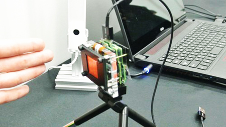 Hitachi phát triển công nghệ máy ảnh chụp không cần ống kính