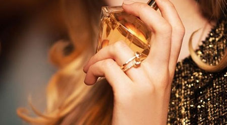 Nghệ thuật dùng nước hoa trong mùa lạnh