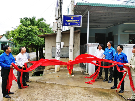 Khánh thành công trình Thắp sáng đường quê tại xã Ninh Đông