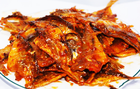 Cá chỉ vàng khô rim