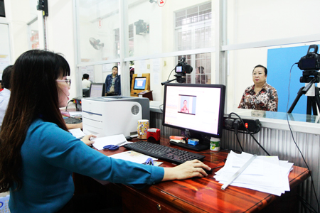 Chuyển đổi giấy phép lái xe: Không bắt buộc nếu còn thời hạn