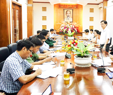 Đồng chí Nguyễn Tấn Tuân phát biểu chỉ đạo