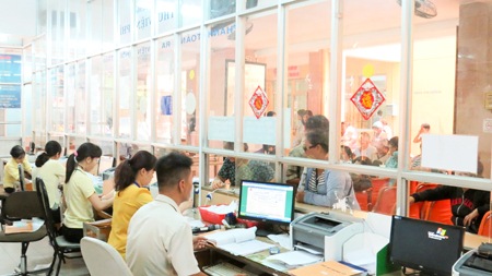 Nhiều người cận nghèo chưa mua bảo hiểm y tế