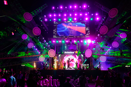 4 siêu robot khấy động trong đêm nhạc Heineken tại Nha Trang