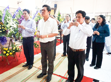 Tổ chức trang trọng lễ viếng ông Bùi Hồng Thái