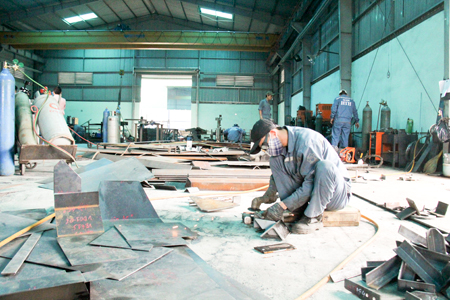 Sản xuất sản phẩm cơ khí phục vụ ngành đóng tàu biển