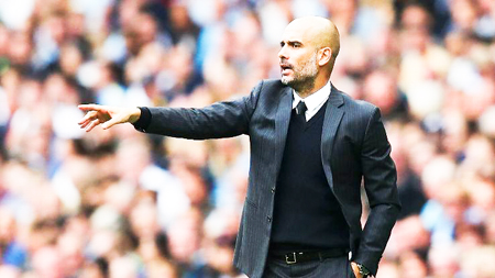 Pep Guardiola đang vướng mắc bởi chính triết lý bóng đá của bản thân