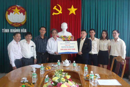 Hỗ trợ 500 triệu đồng giúp người dân bị ảnh hưởng do mưa lũ