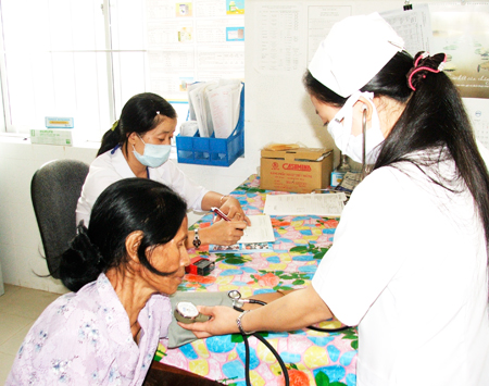 Khánh Vĩnh: Mạnh dạn tăng cường, luân chuyển cán bộ về cơ sở