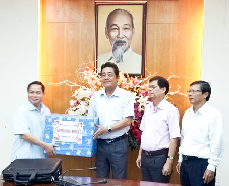 Hỗ trợ Khánh Hòa 200 triệu đồng khắc phục hậu quả mưa lũ