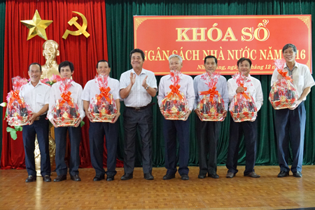 Năm 2016, Khánh Hòa thu ngân sách đạt 18.073 tỷ đồng, vượt 30,3% dự toán