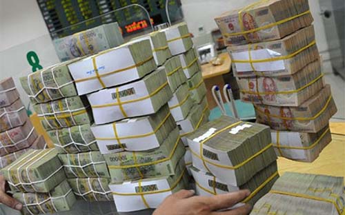 Gia hạn nợ cho khách hàng vay vốn chăn nuôi heo