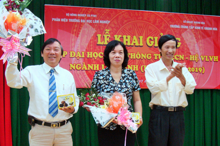 Khai giảng lớp đại học liên thông ngành Lâm sinh