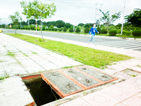 "Bẫy" trên vỉa hè