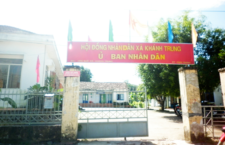 Biển hiệu bị rơi chữ