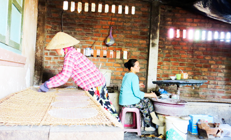 Lò bánh của gia đình chị Hồng