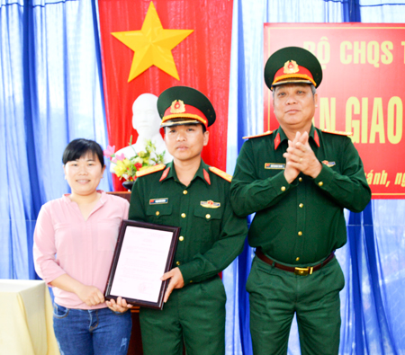 Bàn giao nhà đồng đội tại Diên Khánh