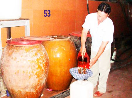 Một cơ sở sản xuất nước mắm truyền thống Nha Trang