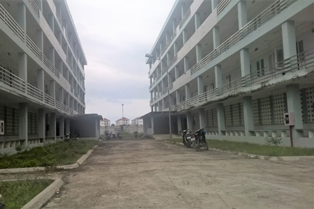 Người dân bị cháy nhà ở cồn Nhất Trí đến nơi ở tạm