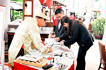 Nhiều hoạt động vui xuân đón Tết