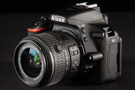 Nikon D5500 là một DSLR giá rẻ phù hợp cho những người mới làm quen